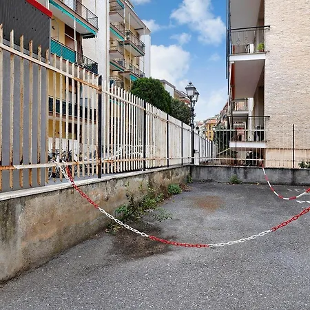 Casa Rosso Melograno Alassio