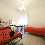 Casa Rosso Melograno Lejlighed Alassio
