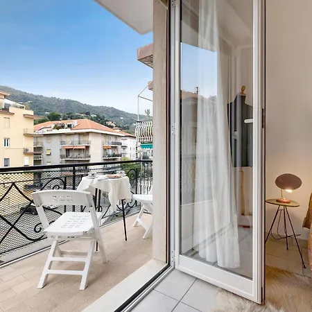 Lejlighed Casa Rosso Melograno Alassio