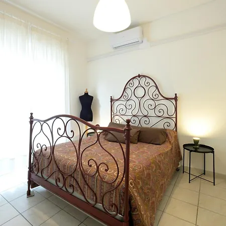 Casa Rosso Melograno * Alassio
